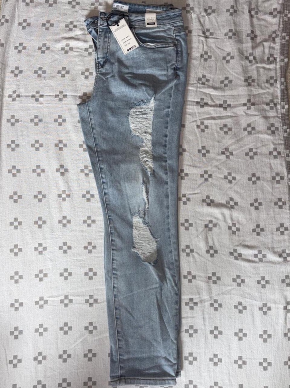 Judy Blue Mid-Rise Distressed Skinny Jeans - Light Blue 9/29 - Picture 3 of 5